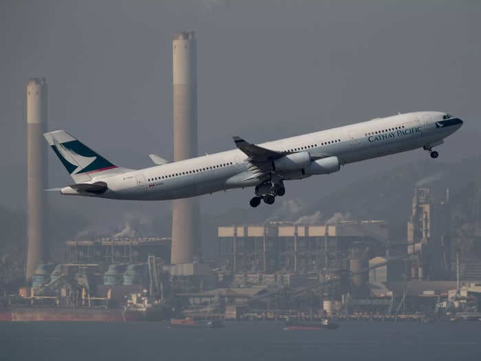 Cathay Pacific offers pilots bonuses of more than $600 to fly into 'zero Covid' China