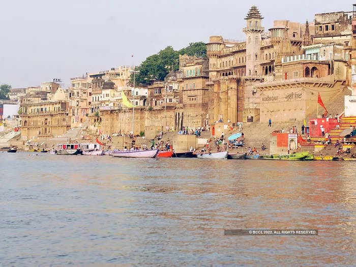 Ganga water levels rise submerging major ghats