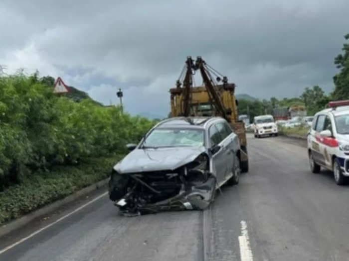 Police obtain CCTV footage of Cyrus Mistry's car moments before it crashed