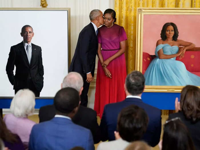 8 hidden details you may have missed in Barack and Michelle Obama's new White House portraits