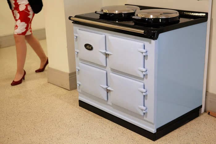 British people are ripping out their beloved vintage-style stoves because they are too expensive to run amid the energy crisis