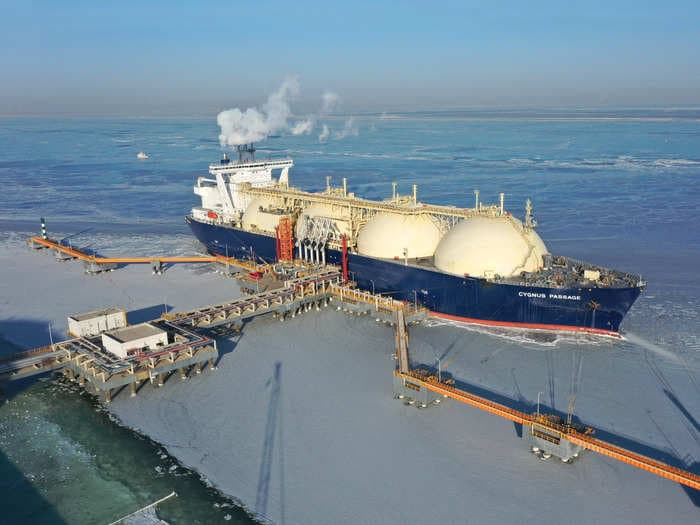 China is benefitting from LNG sales to Europe as some traders resell non-Russian cargoes at high prices while restocking with cheap Russian fuel