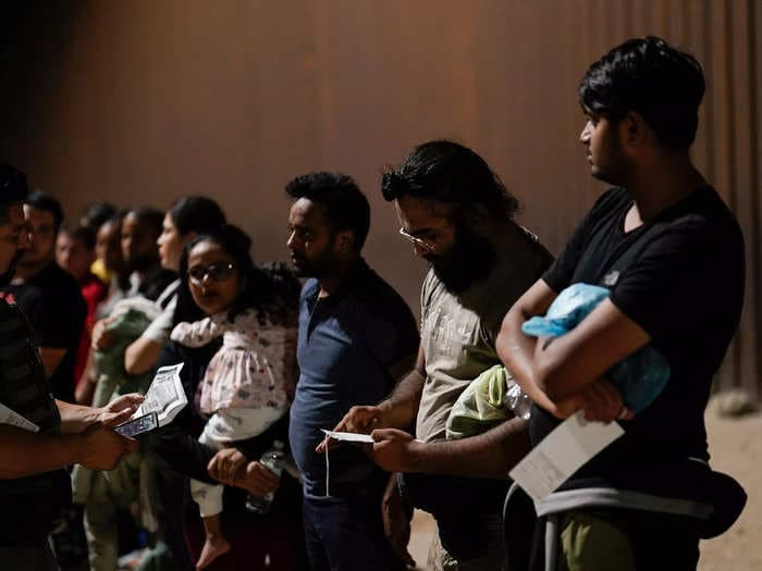 Migrants reportedly put on a plane from Texas to Sacramento not knowing who purchased the tickets and had to walk barefoot from California airport to a local charity