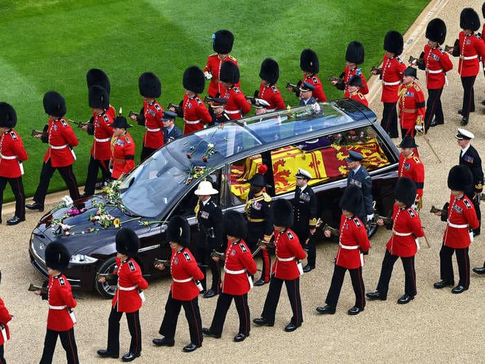 Amazon didn't give its UK warehouse workers a full day off for the Queen's funeral