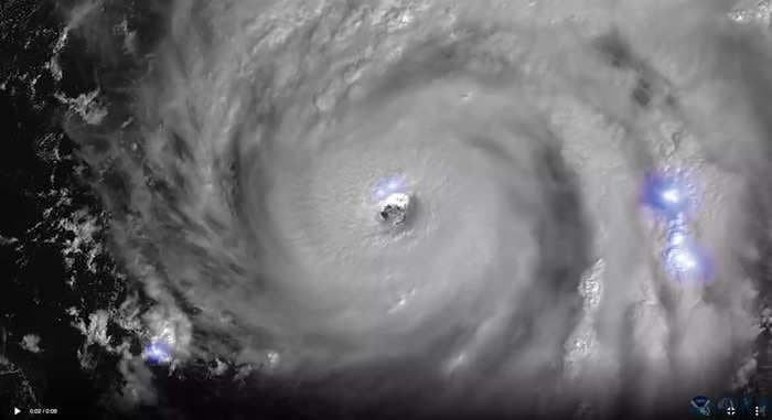 Stunning visuals show lightning crackling around the eye of Hurricane Ian as it sweeps over the Gulf of Mexico toward Florida