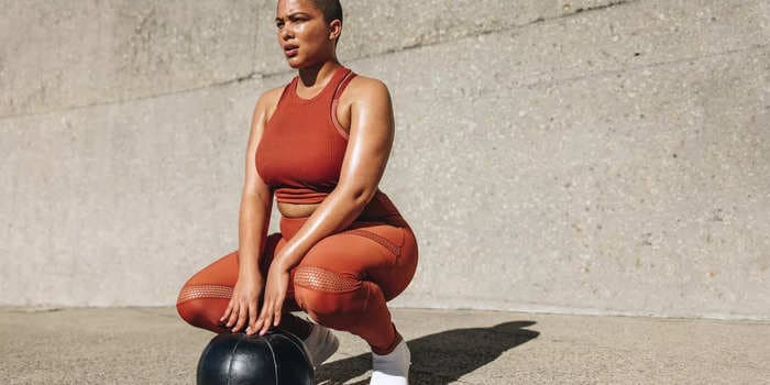 10 medicine ball exercises that'll set your core on fire for toned, strong abs