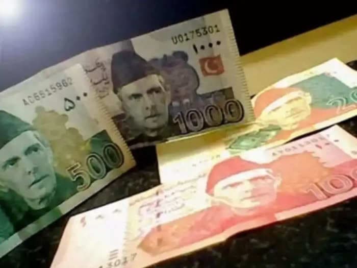 Pakistani rupee becomes 'world's best performing currency'