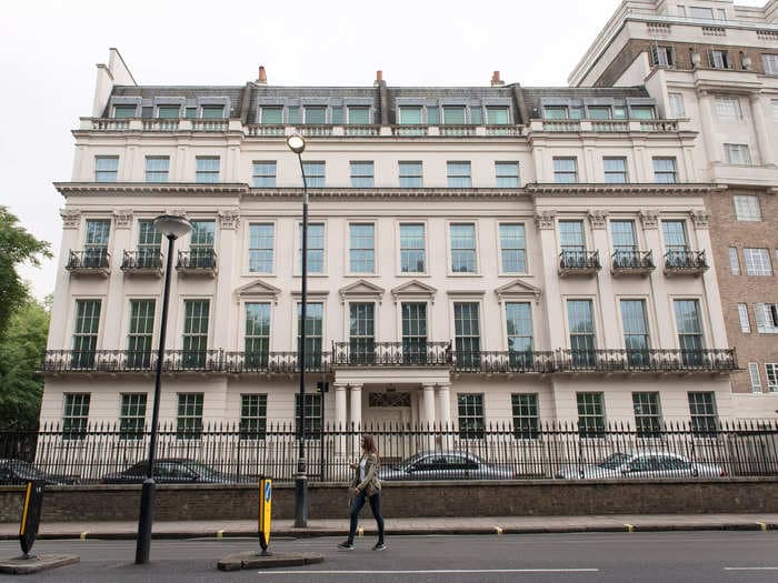 A $227 million London mansion is up for sale after its Chinese billionaire owner's net worth fell by 83% in 2 years, report says