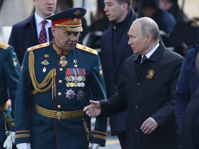 Russia's defense minister would be happy if Putin fired him right now, says report