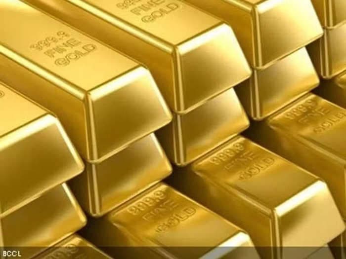 Gold gains Rs 42; silver drops Rs 493