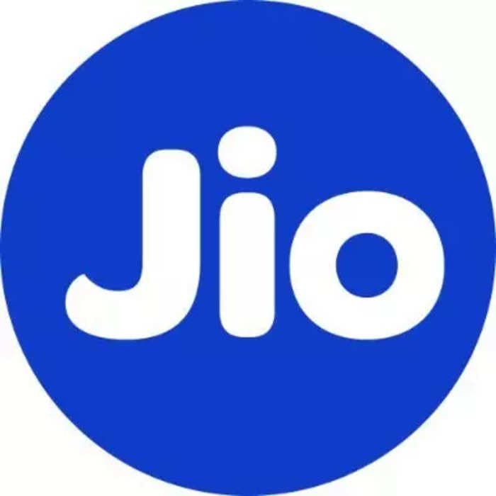 Reliance Jio reports 4% profit growth in Q2 – subscriber addition, ARPU growth slows down