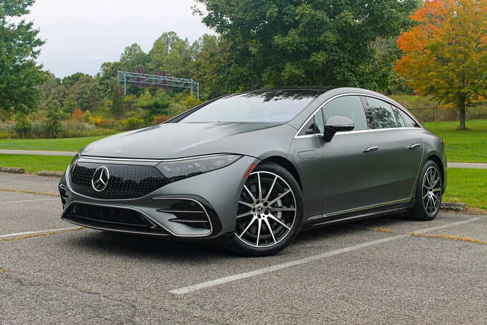 I drove Mercedes-Benz's $141,000 Tesla rival and experienced the electric, screen-filled future of luxury cars