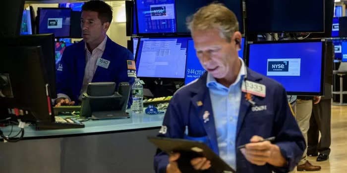 US stocks fall as investors anticipate another 75 basis point rate hike from the Fed this week