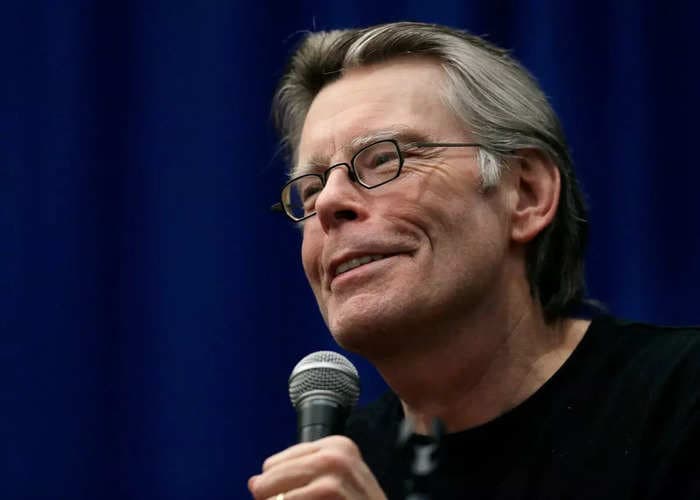 Stephen King says he'll quit Twitter if Elon Musk makes him pay $20 a month to be verified: 'they should pay me'