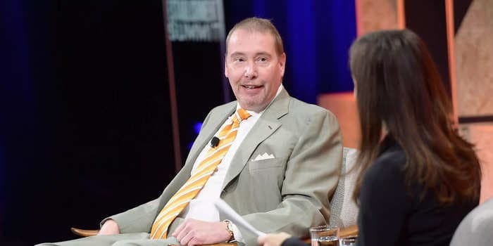 Bond king Jeffrey Gundlach says any year-end stock market rally is going to be derailed by intense tax-loss selling