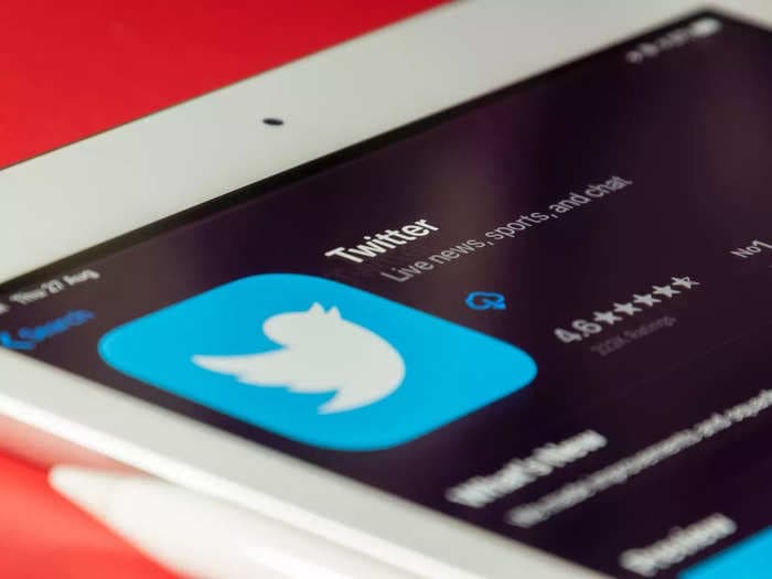 Twitter delays launch of Blue subscription service after US midterms