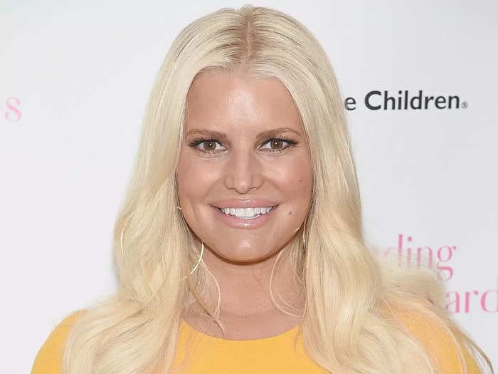 Jessica Simpson slams judgmental social media comments and confirms she's 5-years sober on Instagram