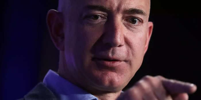 Jeff Bezos, Elon Musk, and Ken Griffin have flagged the risk of a US recession. Here are 12 grim economic warnings from leading commentators.