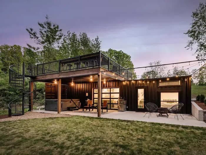 How siblings transformed shipping containers into 2 Airbnb getaways that brought in $10,000 in revenue last month