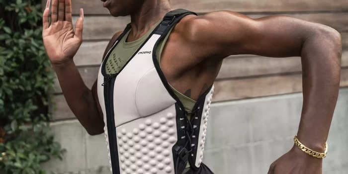 7 benefits of wearing a weighted vest while working out, according to personal trainers