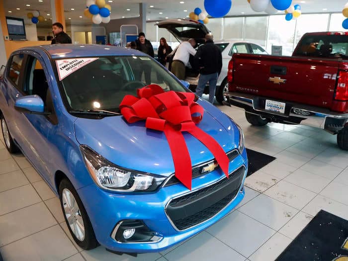 If you're looking for a car deal this Christmas, you may be out of luck. The pandemic killed the end-of-year blowout sale for good.