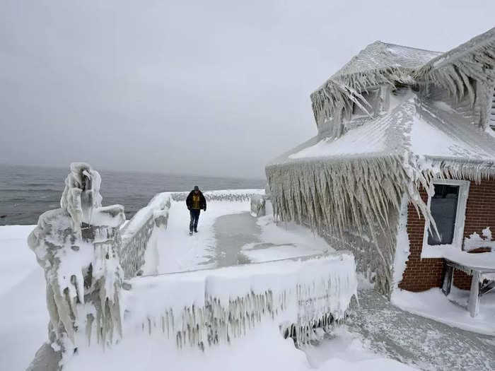 EMS delays, broken heating systems, and other blizzard conditions push Buffalo winter storm's death toll to at least 27