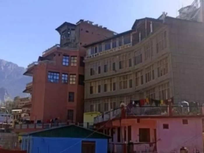 As Uttarakhand's Joshimath sinks, authorities start demolition of two hotels that leaned towards each other