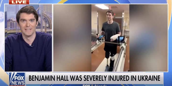 Fox News journalist back on air after almost dying in Ukraine: 'I've got one leg, I've got no feet, I see through one eye'