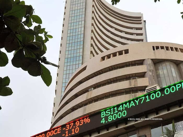 Sensex snaps 2-day winning run amid weak global cues; metal, energy stocks weigh