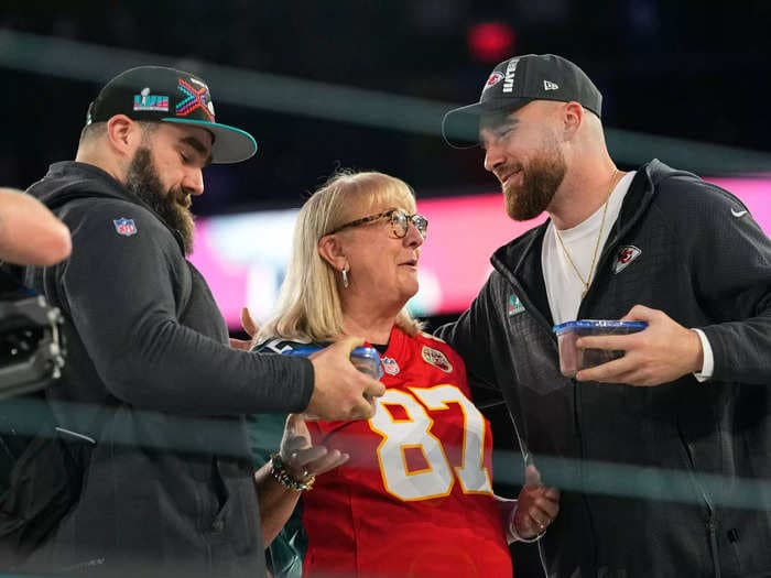 Donna Kelce says she'll hug whichever son wins the Super Bowl first, but only due to logistics