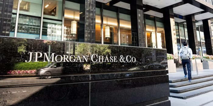 JPMorgan limits traders' use of ChatGPT amid regulatory concerns about financial information, report says