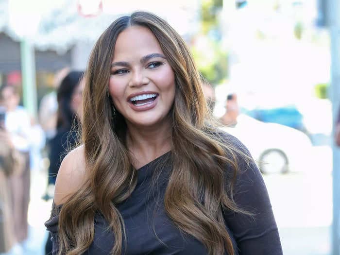 Chrissy Teigen's post-baby skincare routine involves a gentler retinol and vitamin C serum &mdash; but a dermatologist says she's missing a crucial step