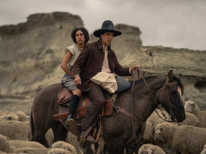 '1923' star Aminah Nieves breaks down how she and her Native American costars recovered after filming some of the 'Yellowstone' prequel's most harrowing scenes: 'We'd cry it out together'