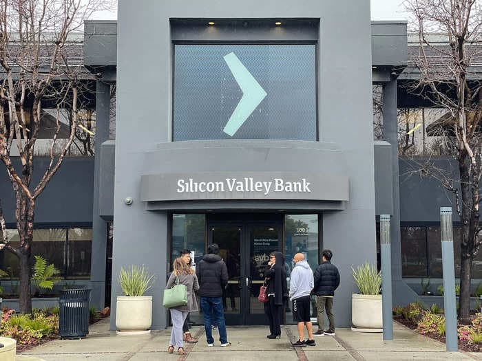 Control of Silicon Valley Bank up for auction as federal officials weigh protecting uninsured deposits after collapse