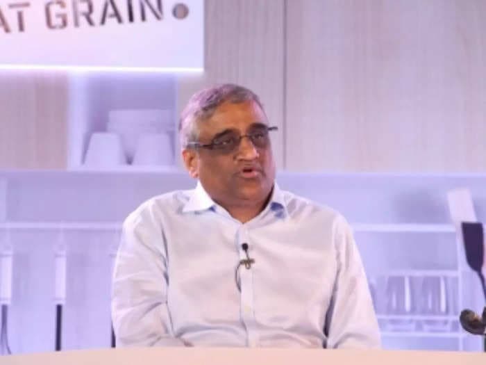 Garment producers demand ₹200 crore dues from Kishore Biyani's Future Group