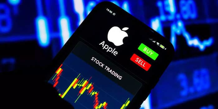 Apple will be the safest tech stock over the next 6 months, Gene Munster says