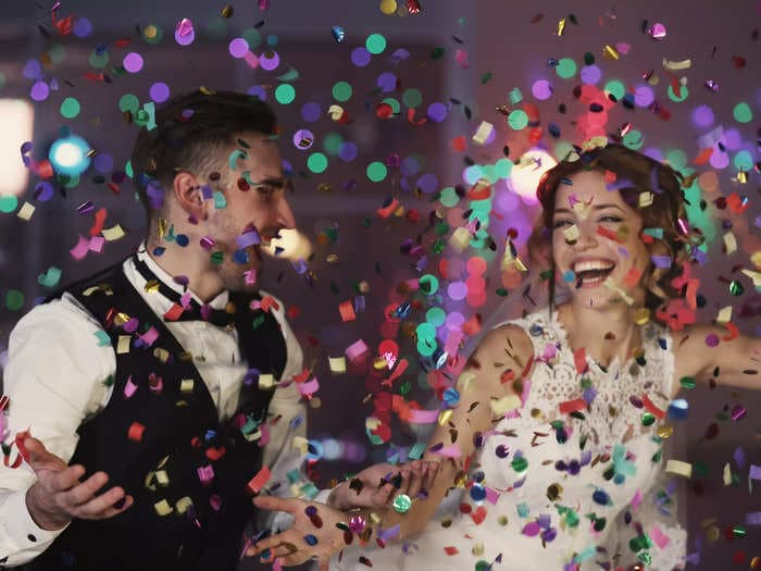 I've planned more than 50 weddings. Here are 8 secrets to keeping the dance floor full.