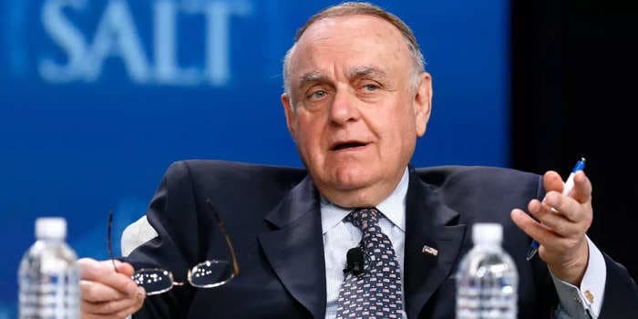 Billionaire investor Leon Cooperman says the US is going through a 'textbook' financial crisis and the S&P 500 won't hit a new high for a long time