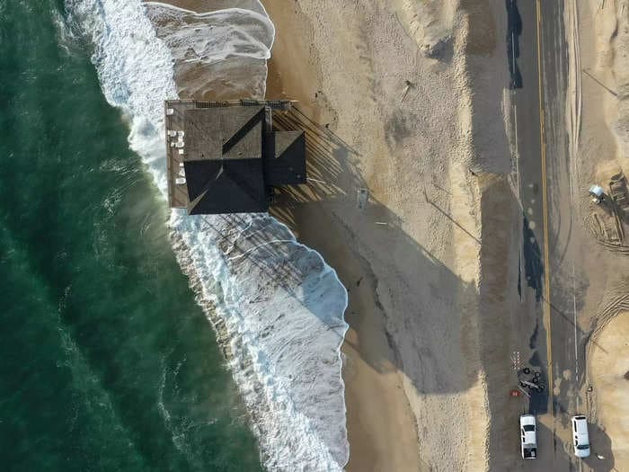 Photos show how rising sea levels are washing away a small seaside town in North Carolina