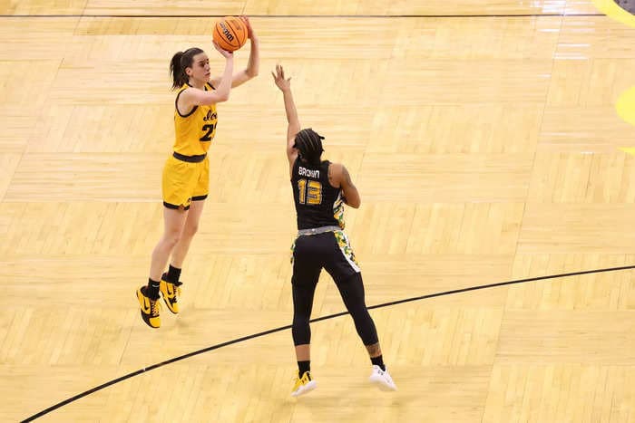 Iowa star Caitlin Clark is dominating March Madness in Kobe Bryant-branded Nikes that go for $600