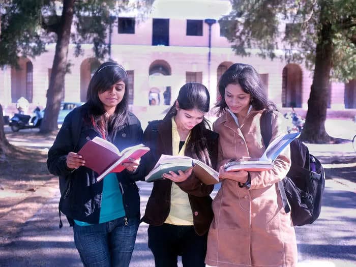 UGC cautions Class 12 students against fake univs; says no to higher studies in Pak