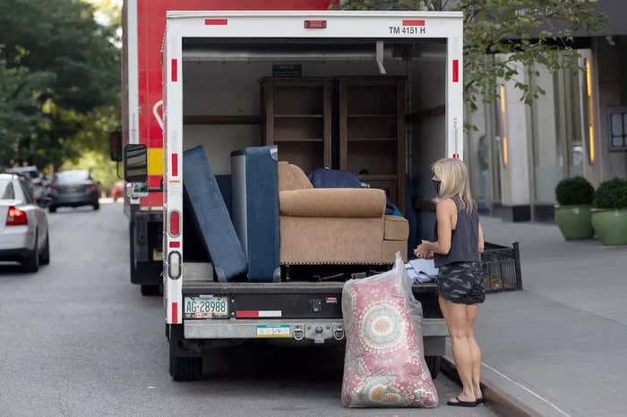 Florida is ground zero for moving scams where companies demand extra fees — or steal your stuff