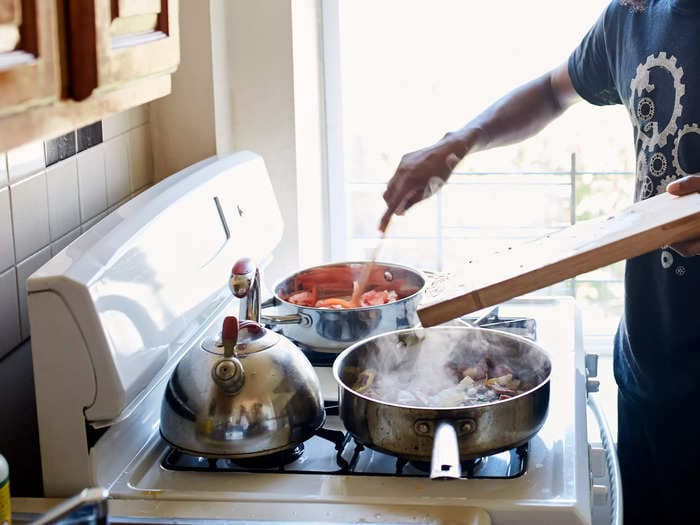 6 cooking mistakes you're making that are bad for the environment, according to a chef