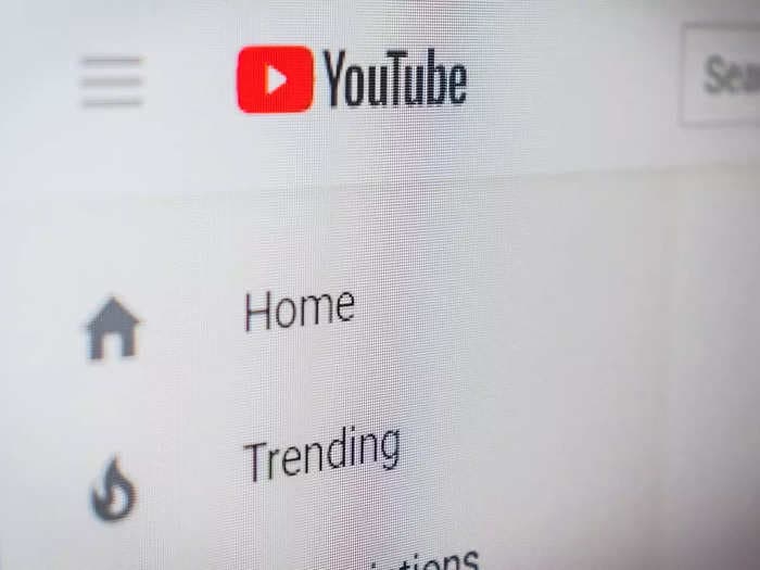 YouTube's revenue falls as ads slow down for 3rd quarter in a row