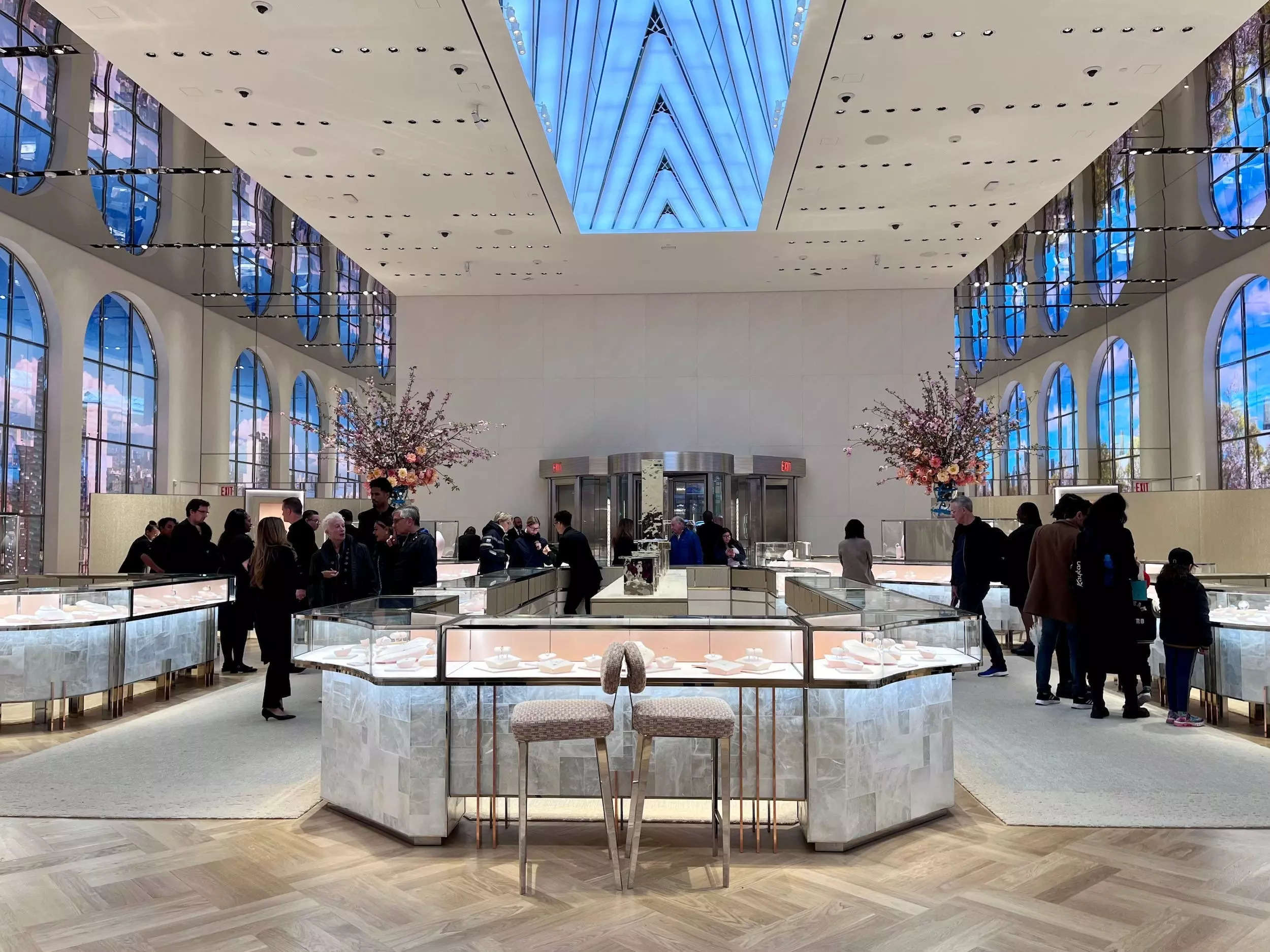 Tiffanys Louis Vuitton 5th Ave 57th Street 2014 Stock Photo