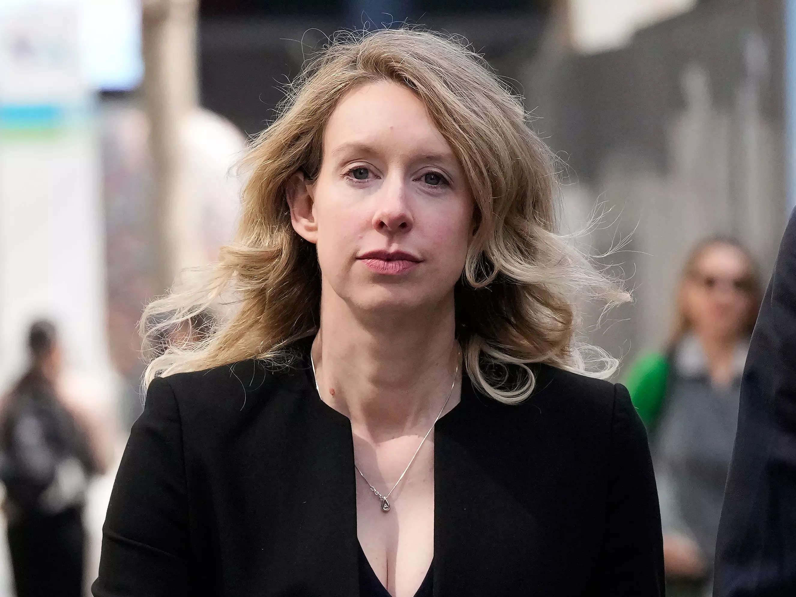 Photos show Theranos founder Elizabeth Holmes reporting to a Texas ...