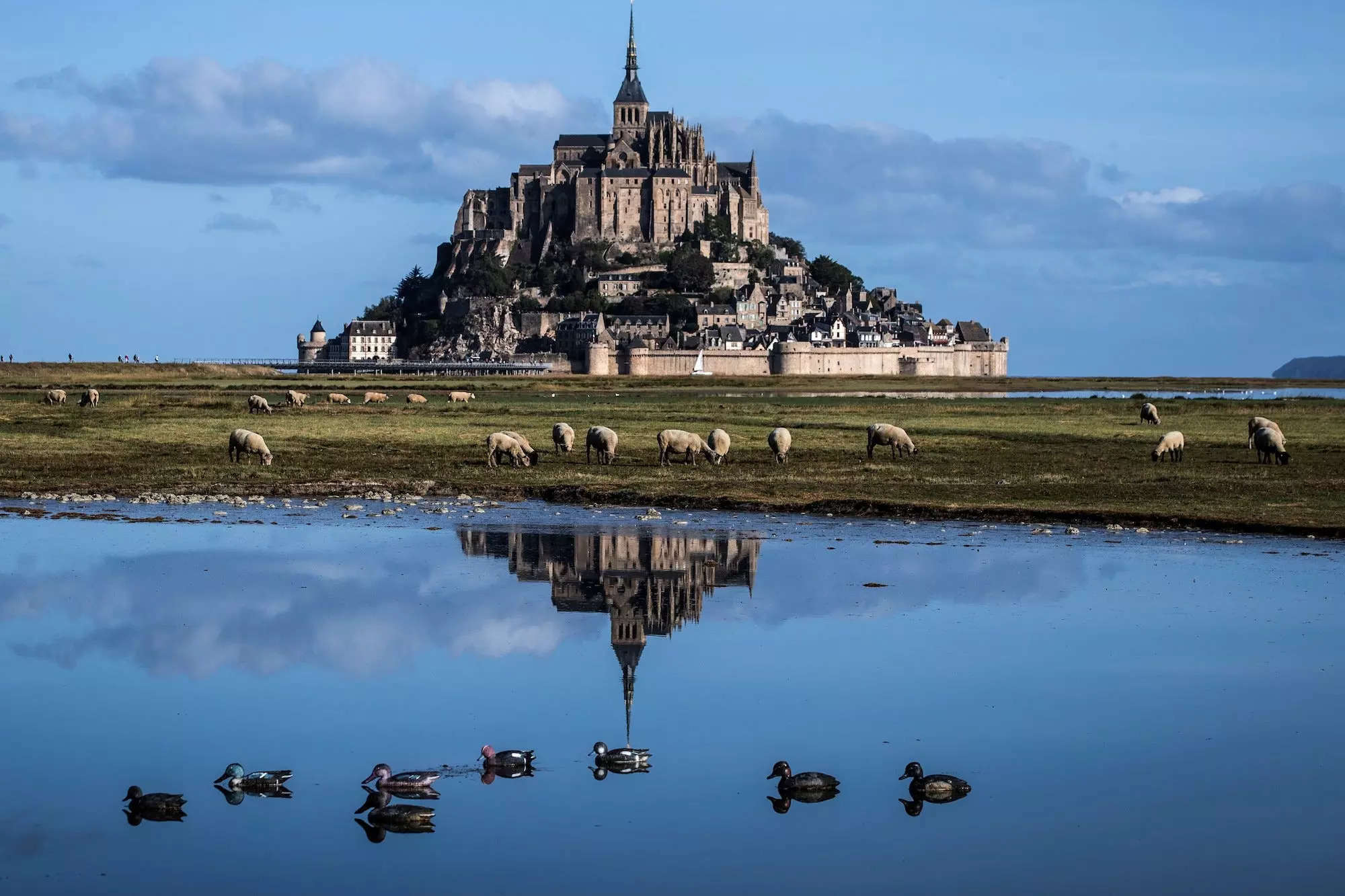 Dietmar Feichtinger's bridge to Mont Saint-Michel opens to pedestrians