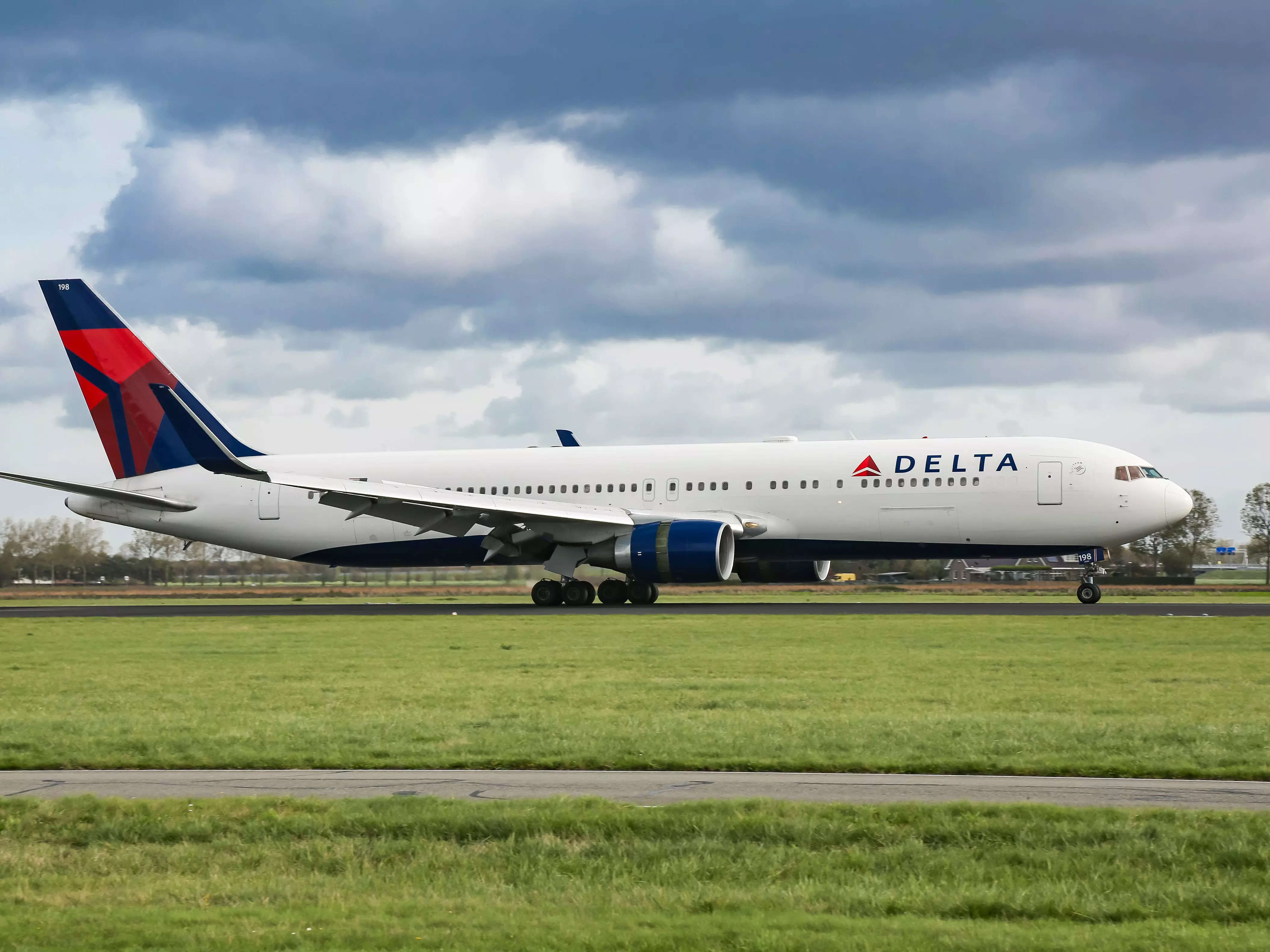 A Delta flight to New York was canceled shortly before takeoff after a 