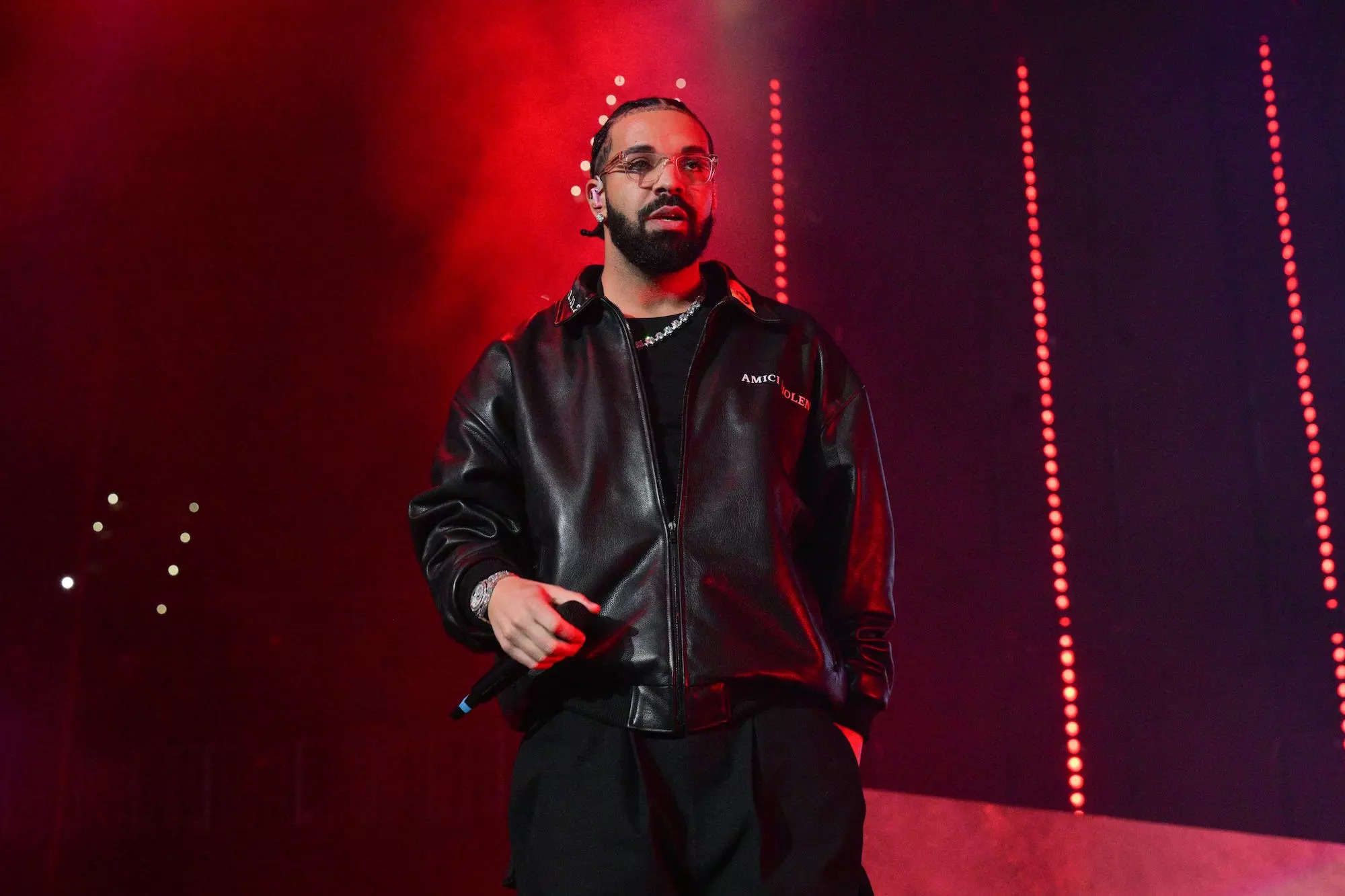 Drake was disappointed nobody threw bras at him on stage at a concert ...