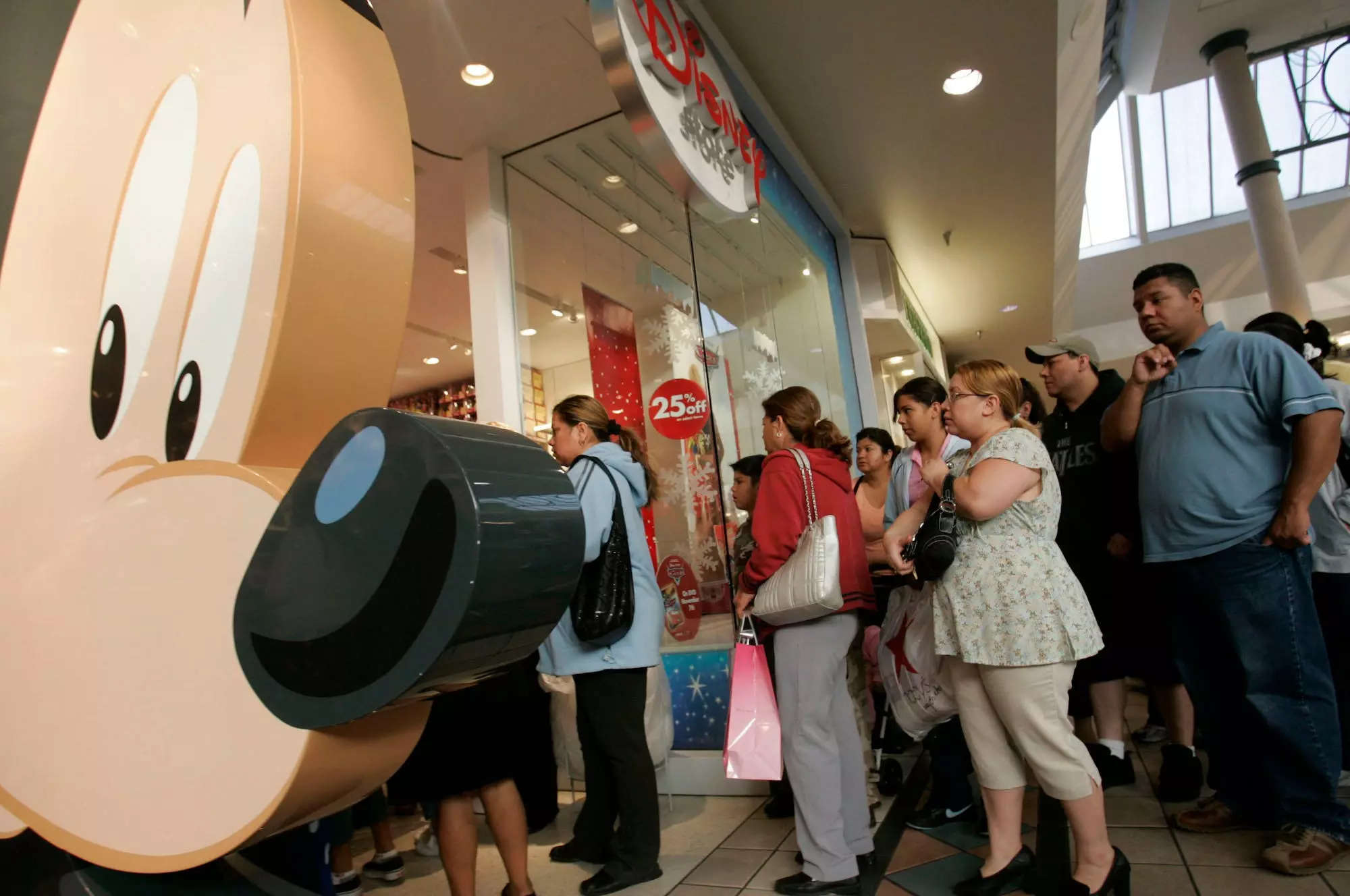 Old Photos Show What the Disney Store Used to Be Like